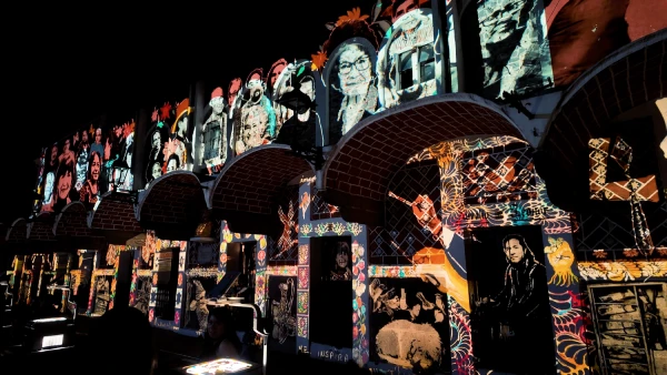 GLOW Gallery Image